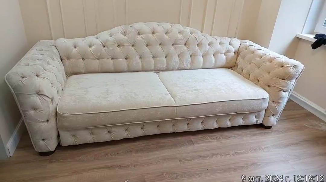 Обивка дивана. Римская