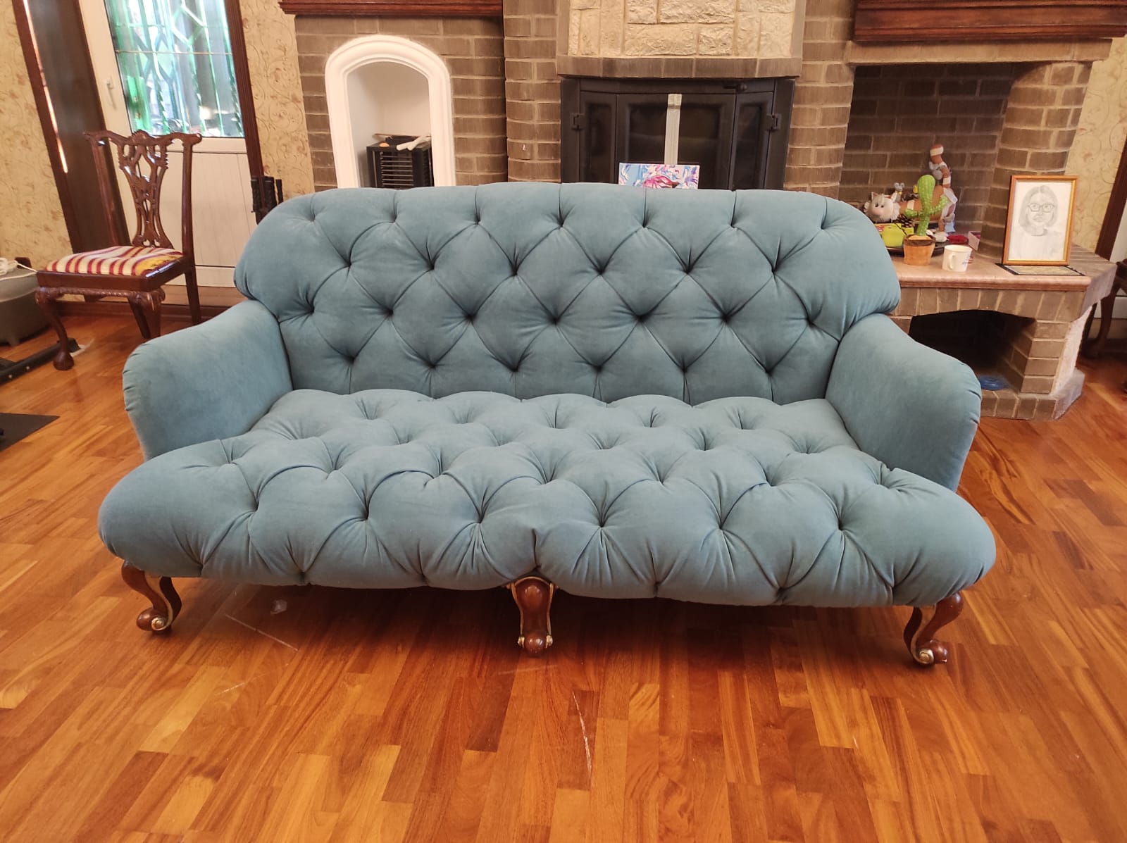 Обивка дивана. Римская