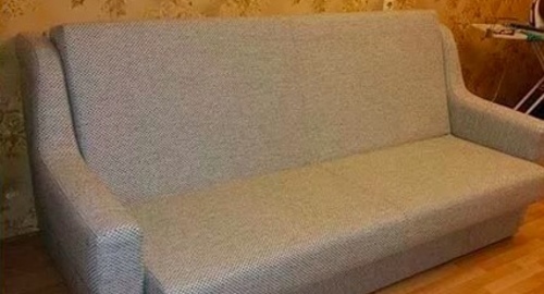 Перетяжка дивана. Римская