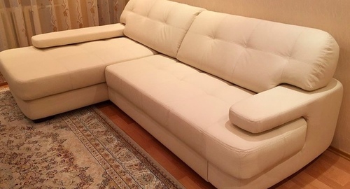 Обивка углового дивана.  Римская